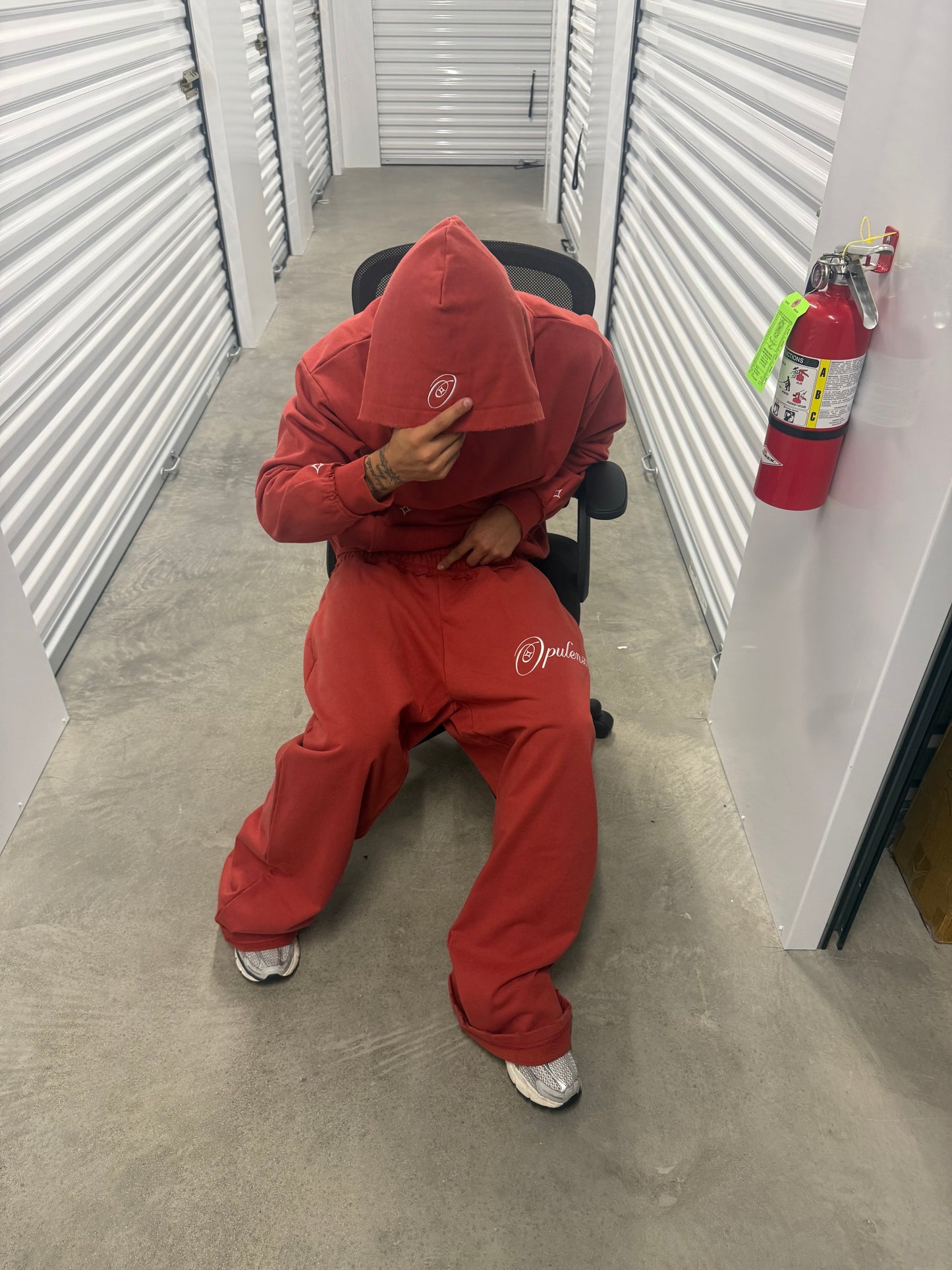 OG OPULENX SWEATPANTS (WASHED RED)
